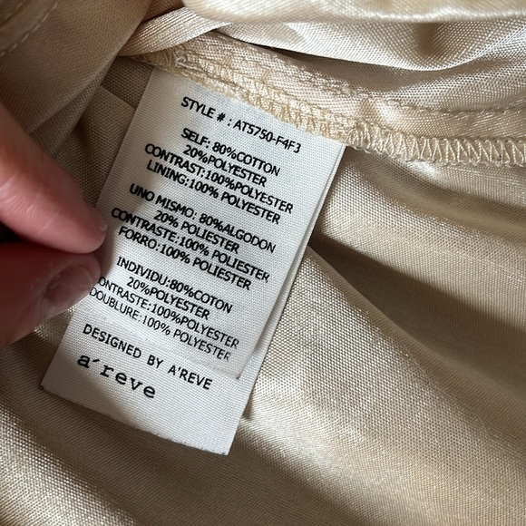 Areve Cream Lace Top - Picture 4 of 4